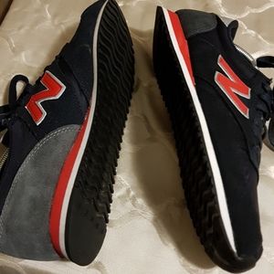 New Balance 420 Shoes